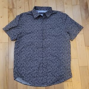 Ben Sherman men's size medium shirt sleeve button up shirt